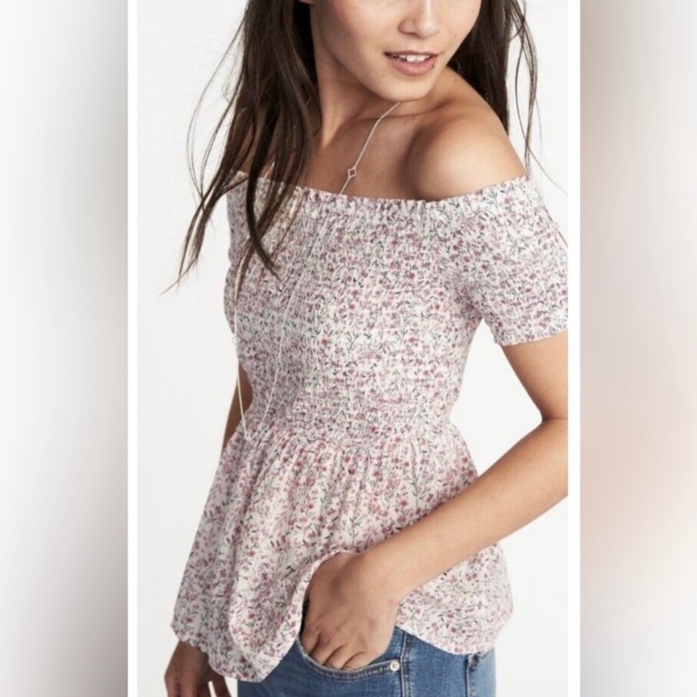Old Navy Smocked Floral Off the Shoulder Blouse Size XL Extra Large